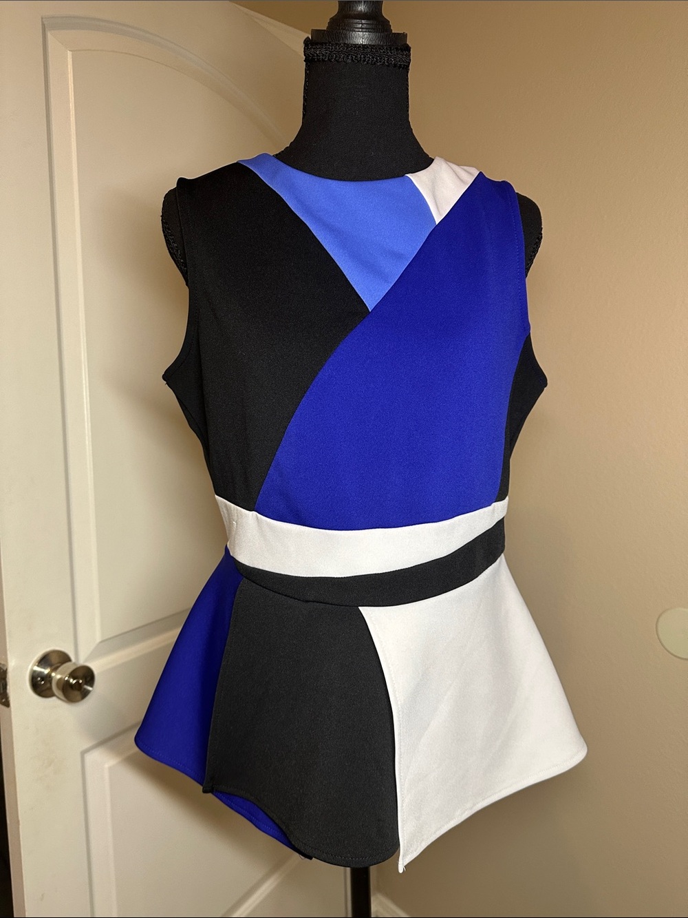 Worthington Blue, Black & White Colorblock Peplum Shell